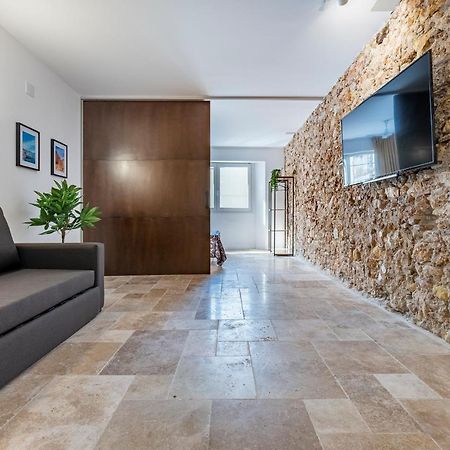 Stone Wall Apartment En Barri Port Maritim ตาร์ราโกนา ภายนอก รูปภาพ