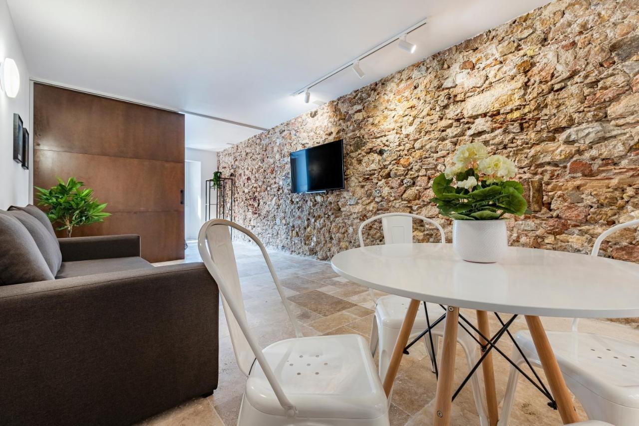 Stone Wall Apartment En Barri Port Maritim ตาร์ราโกนา ภายนอก รูปภาพ
