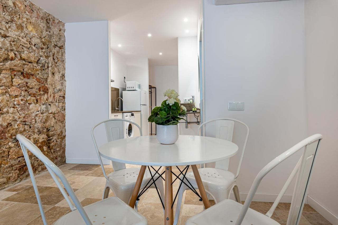 Stone Wall Apartment En Barri Port Maritim ตาร์ราโกนา ภายนอก รูปภาพ