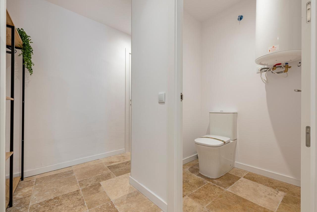 Stone Wall Apartment En Barri Port Maritim ตาร์ราโกนา ภายนอก รูปภาพ