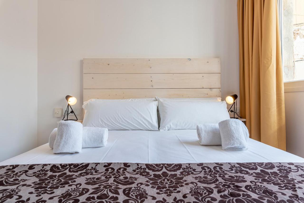 Stone Wall Apartment En Barri Port Maritim ตาร์ราโกนา ภายนอก รูปภาพ